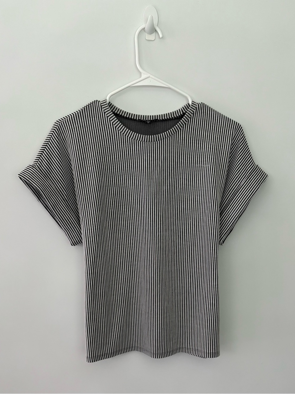 Express Women’s Stripe Ribbed Tie-Waist Top Black/White Size Small